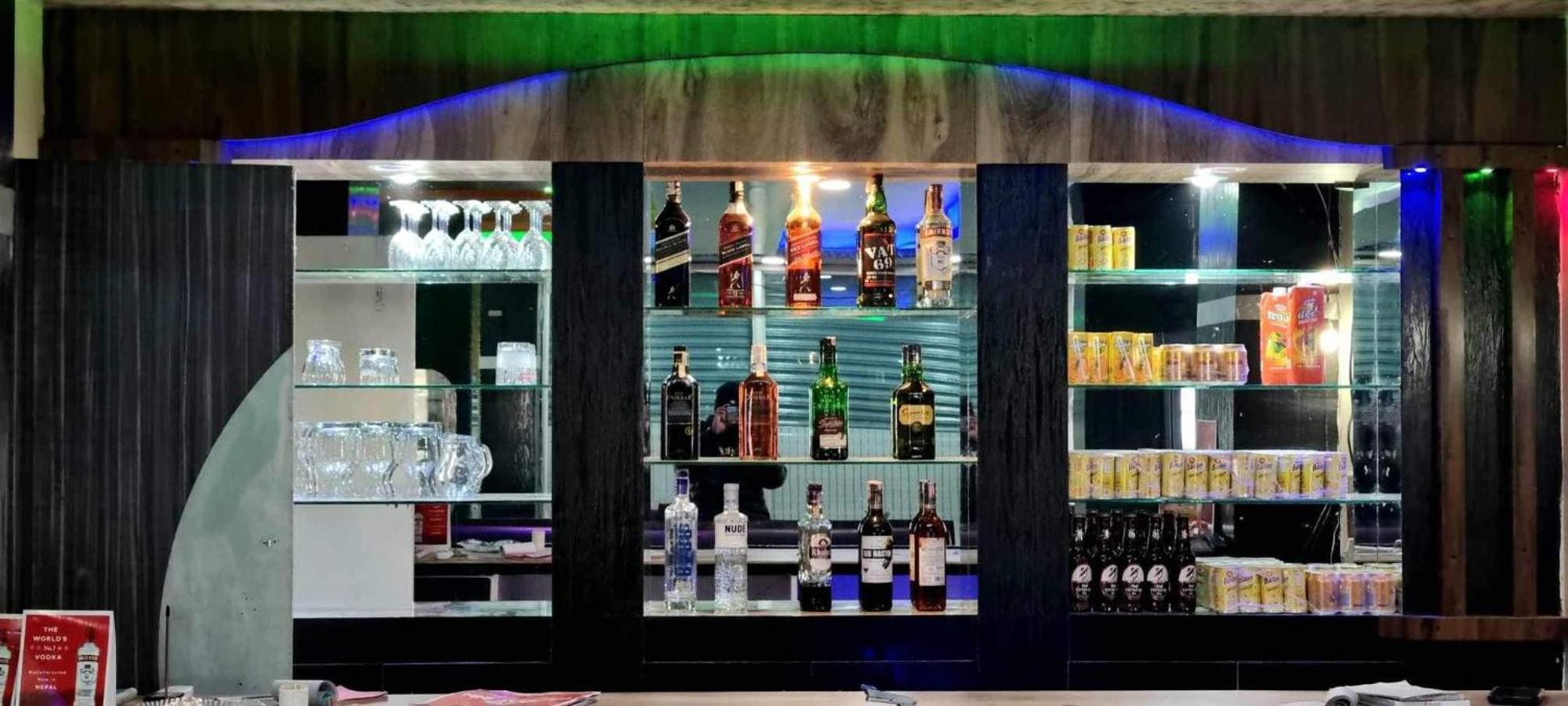Hotel Samrat Inn Pvt Ltd Lahan Eksteriør billede