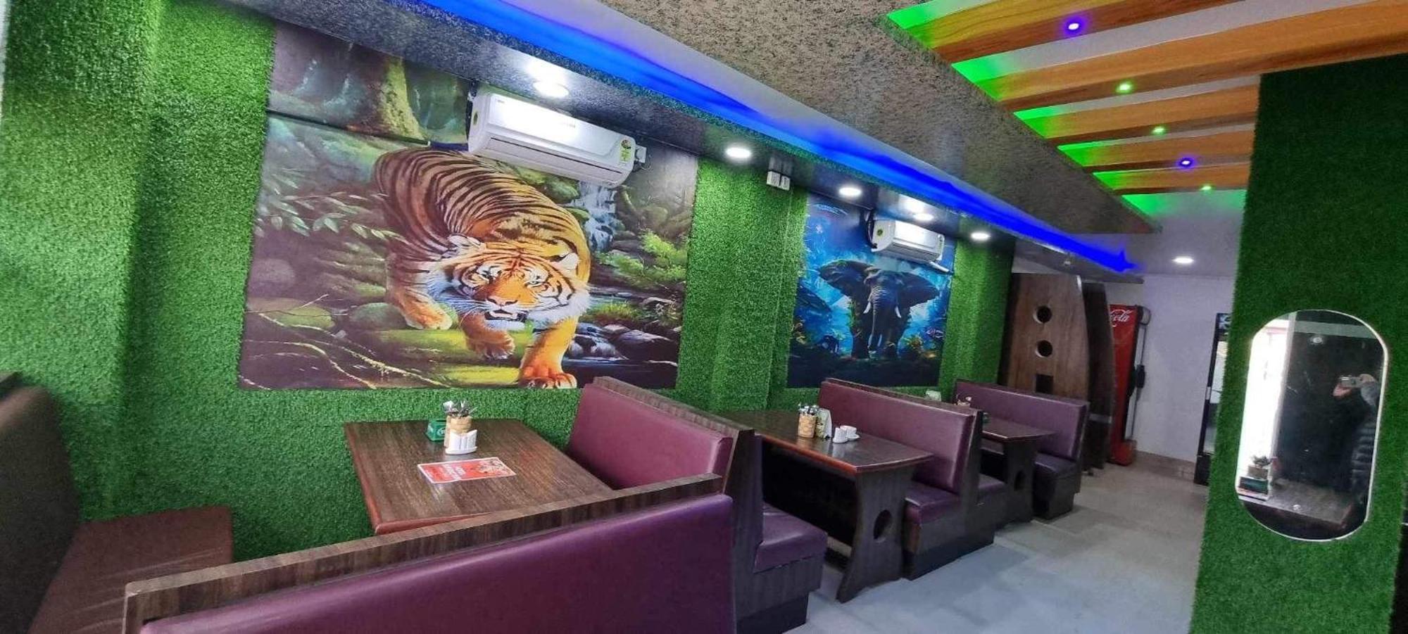 Hotel Samrat Inn Pvt Ltd Lahan Eksteriør billede